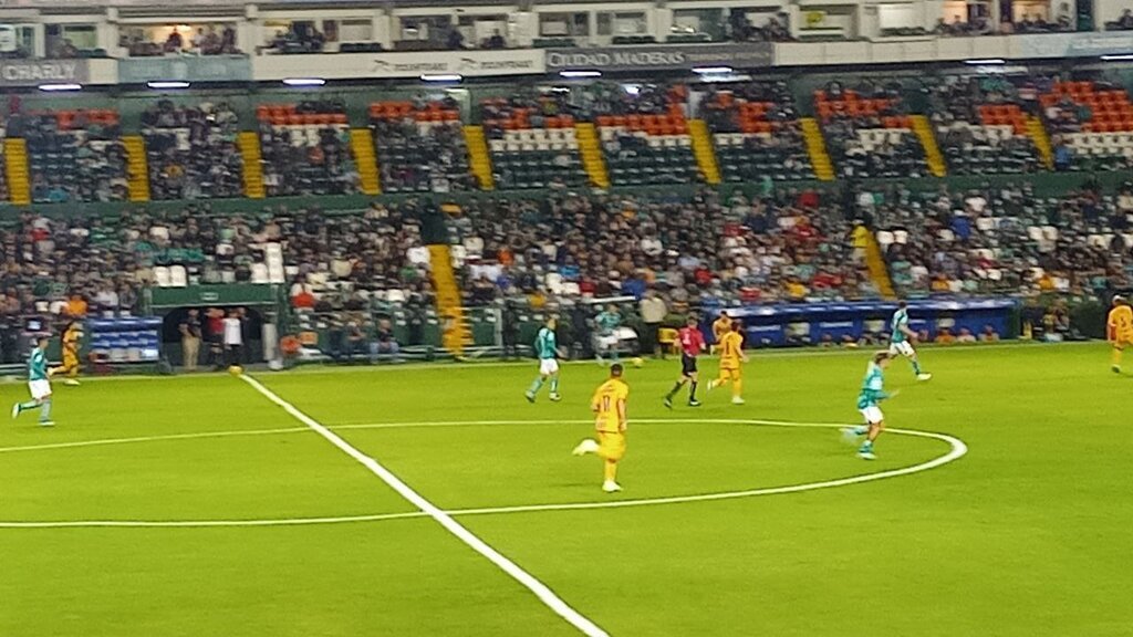 GRAN DUELO DE FIERAS LEÓN VS TIGRES - Leon.mx El portal de tu ciudad