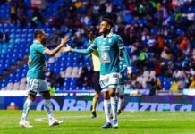 JAVIER GANDOLFI LIGA SU TERCERA VICTORIA AL VENCER AL PUEBLA Y PONE A LEÓN EN ZONA DE LIGUILLA